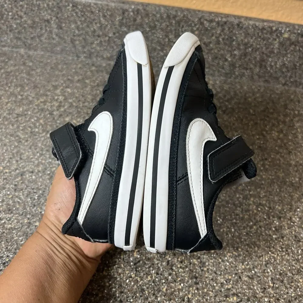 Nike Little Kids Toddler Size 10C Black/White Leather Sneakers Low Snap On Shoes